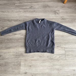 Aritzia Thurlow Sweater